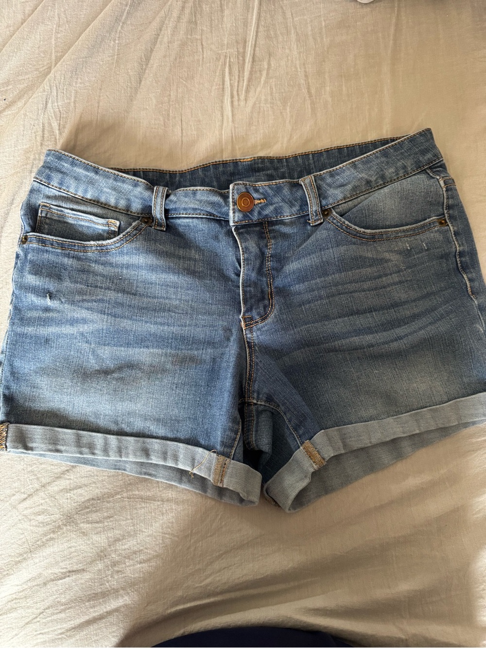 Time and Tru Light Blue Rolled-Hem Denim Shorts